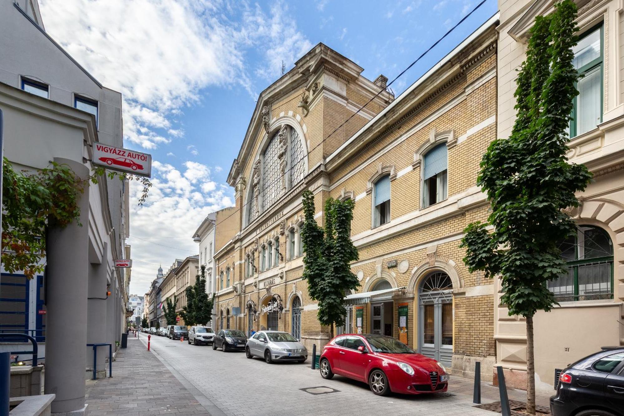 V26 Freedom Lodge Apartment Budapeşte Dış mekan fotoğraf